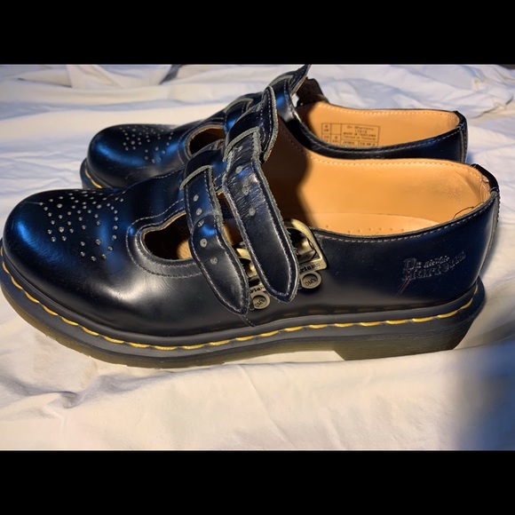MaryJane Doc Martens Size 8 - Picture 9 of 11